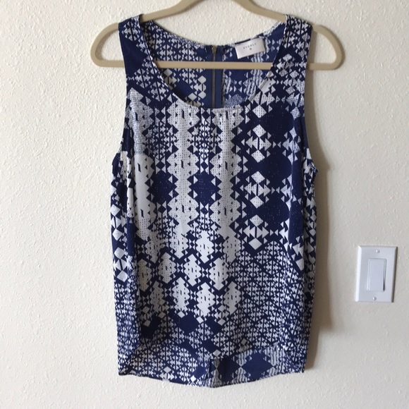 Everly Tops - Everly High Low Tank, Size Large